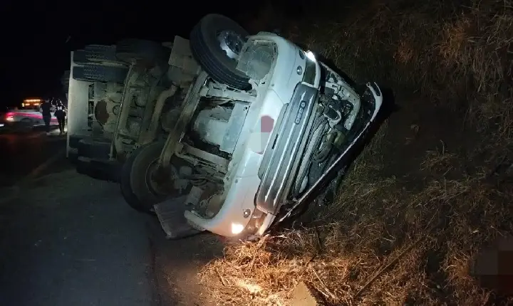 Acidente na BR-262,município de Luz, mata motorista