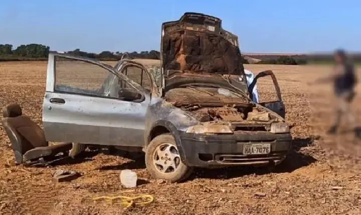 Acidente na LMG-827 deixa morto e ferido após carro capotar, próximo a Bambuí