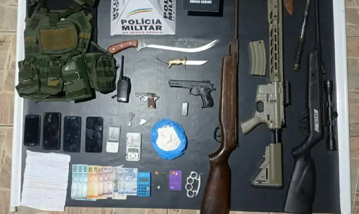 Armas e drogas são apreendidas em operação conjunta da PC e PM, em Campos Altos
