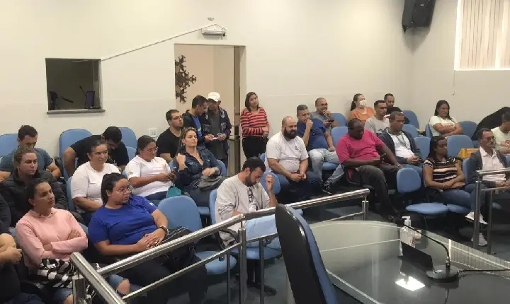Audiência pública para tratar de assuntos referentes a abastecimento de água é realizada na Câmara Municipal