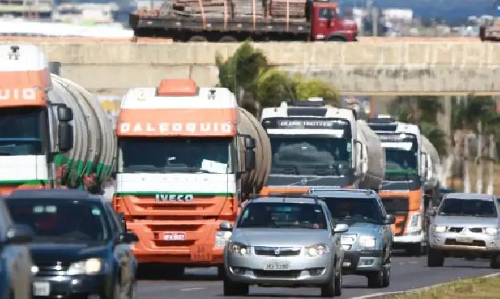 Auxílio: caminhoneiros receberão 2 parcelas de R$ 1 mil em 9 de agosto