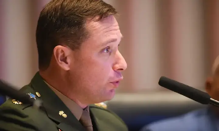 Bolsonaro deu ordem para fraudar cartão de vacina, diz Cid em delação