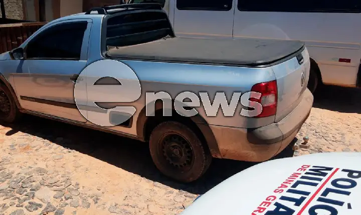 Caminhonete furtada em Campo Belo é recuperada pela PM na BR-262