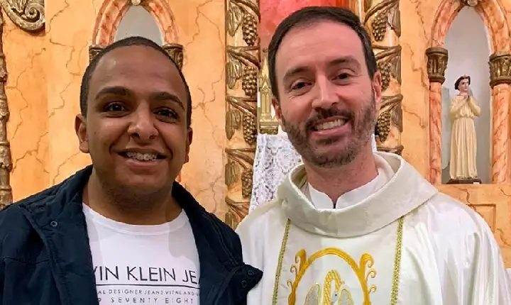 Campos-altense de 18 anos participa de encontro vocacional em Luz, organizado para quem deseja ser padre