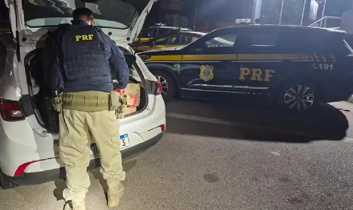 Carga de mais de 300 kg de queijos furtada em Uberaba é recuperada na BR-262, em Betim