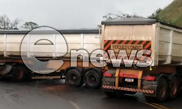 Carreta em “L” interdita BR-354 em Córrego Danta