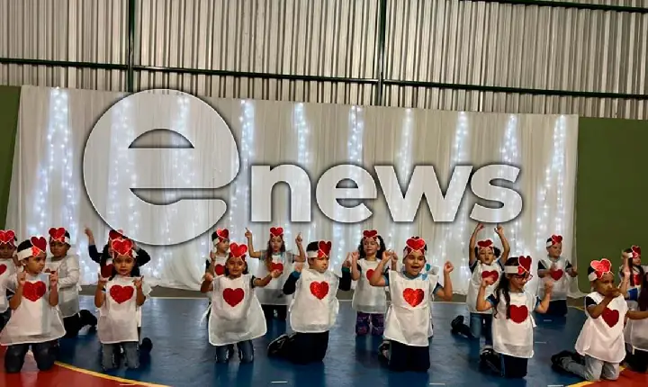 CMEI Madre Emanuella Favale promove apresentações para comemorar o Dia das Mães, em Campos Altos