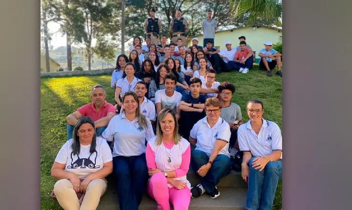 Com a presença da PM, Escola Padre Clemente de Maleto realiza atividades no dia ‘Pela Paz nas Escolas’
