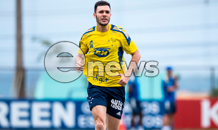 Com opção para a lateral-esquerda, Cruzeiro relaciona 23 atletas contra o Vila Nova