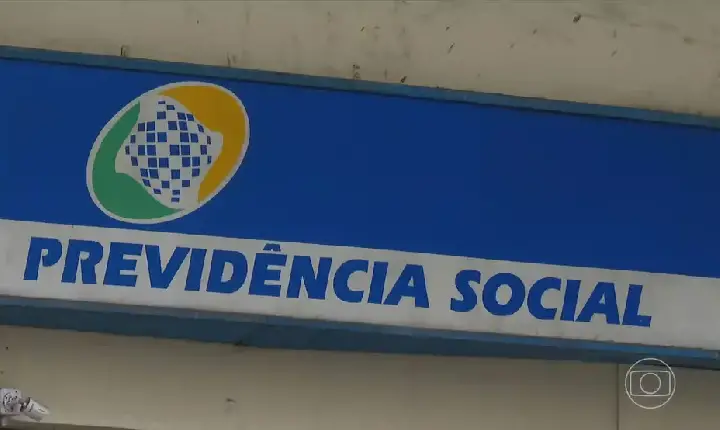 Como fica consignado de 8 anos para aposentados? Entenda mudança