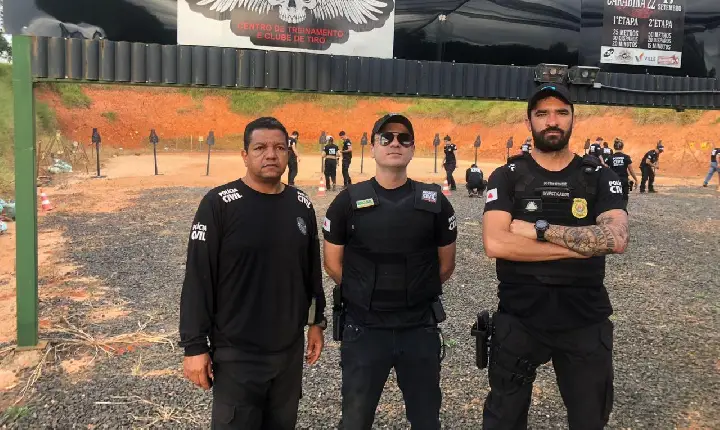 Delegado e investigadores da Polícia Civil de Campos Altos participam de treinamento em Perdizes