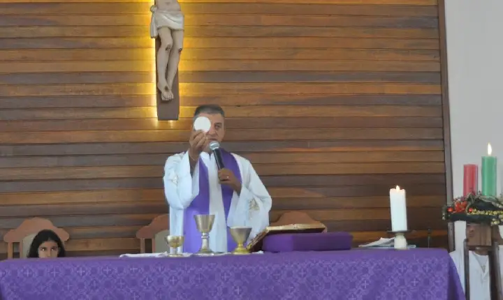 Em Campos Altos, missa das 19h vai ser celebrada na Igreja São Sebastião neste domingo (15/01)