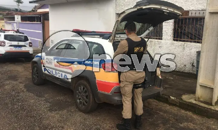 Em Campos Altos: PM prende homem de 47 anos foragido da justiça, após patrulhamento na zona rural do município