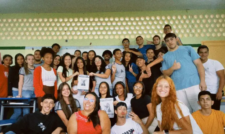 Estudantes de Campos Altos alcançam mais de 2 milhões de visualizações na internet com convite para professora