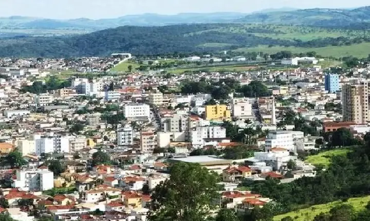 Explosão em fábrica de fogos de artifício deixa mortos em Santo Antônio do Monte