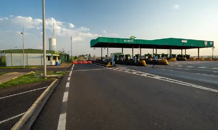 Funcionária de praça de pedágio é agredida com tapa durante cobrança da tarifa em Uberaba-MG