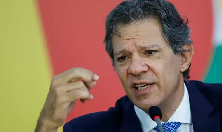 Haddad diz que Fazenda recuou sobre mudança no IOF para evitar especulações