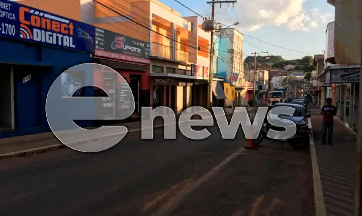 Homem passa mal e é encaminhado para o PAM, no Centro de Campos Altos