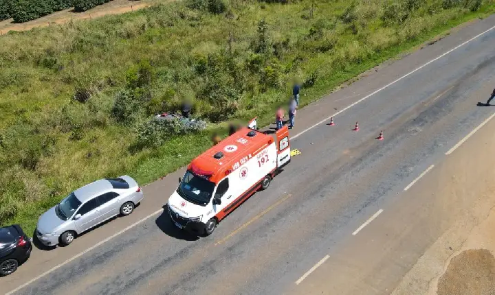 Idoso fica ferido em colisão envolvendo dois veículos na BR-354