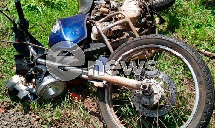 Motociclista morre ao colidir frontalmente com carreta bitrem na BR-262