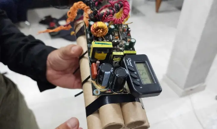Mulher é presa após deixar simulacro de bomba para ser entregue ao governador, em Araxá