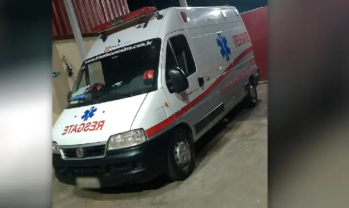 Neblina causa acidente entre duas motocicletas e caminhão na BR-262