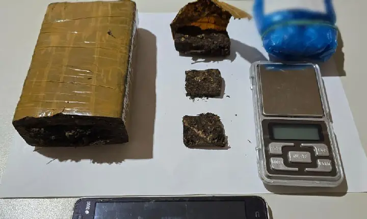 Operação Batida Policial resulta em prisão e apreensão de drogas em bar em Campos Altos