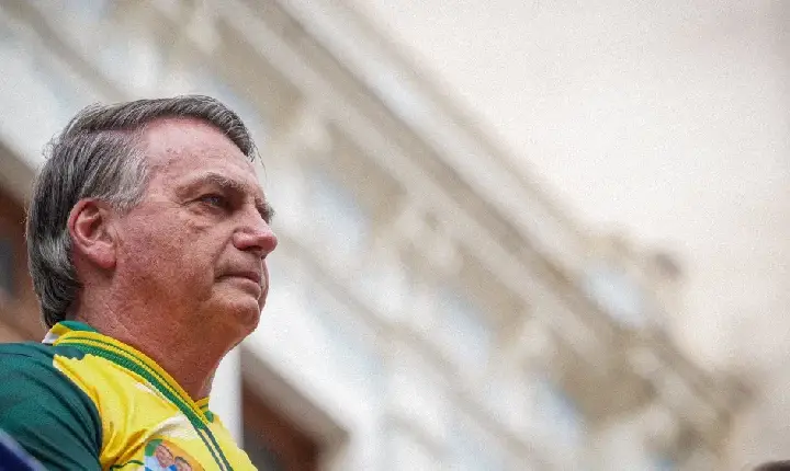 PF indicia Jair Bolsonaro e mais 36 por tentativa de golpe de Estado
