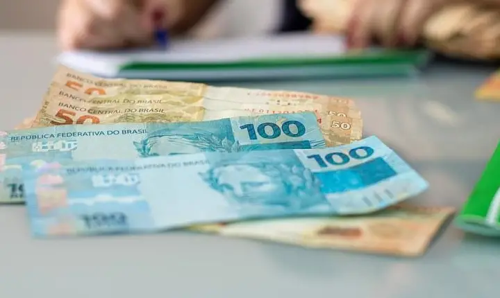 PIS/Pasep: governo paga hoje novo lote do abono salarial; veja quem recebe e calendário