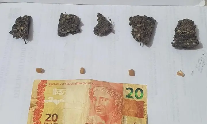 Polícia Militar de Campos Altos apreende drogas e munições em ações distintas no município; homem e adolescente foram detidos