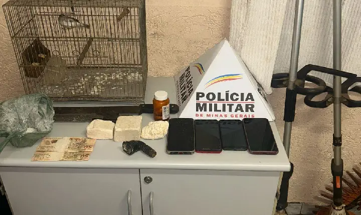 Polícia Militar  desmantela ponto de tráfico em Campos Altos