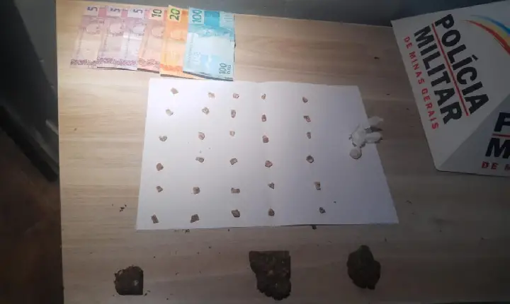Polícia Militar prende suspeito por tráfico de drogas no bairro Salomão Drummond, em Araxá