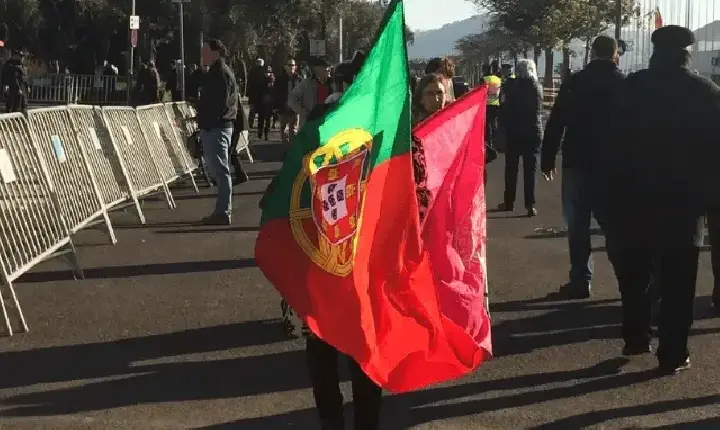 Portugal vai começar a notificar imigrantes ilegais para deixarem o país
