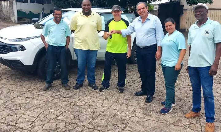Prefeitura Municipal adquire novo veículo para a Secretaria de Esportes e Lazer de Campos Altos