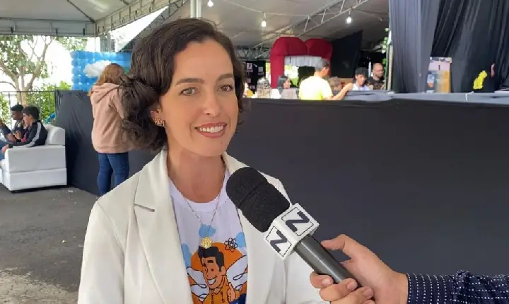 Priscila Lima destaca empenho e dedicação dos estudantes durante o projeto 'Pequenos Cientistas'