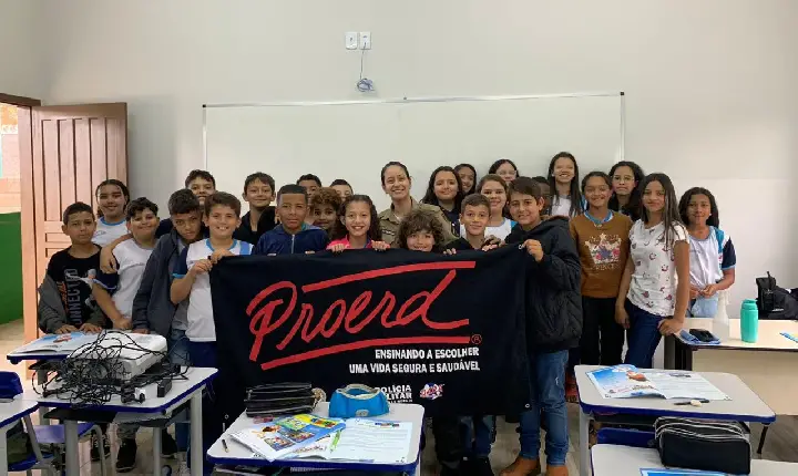 PROERD: projeto da Polícia Militar promove educação e prevenção em escolas de Campos Altos