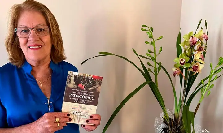 Professora campos-altense lança livro dedicado a educadores; conheça a obra