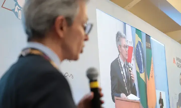 Reajuste no Ipsemg: Zema sanciona projeto que aumenta contribuição de servidores