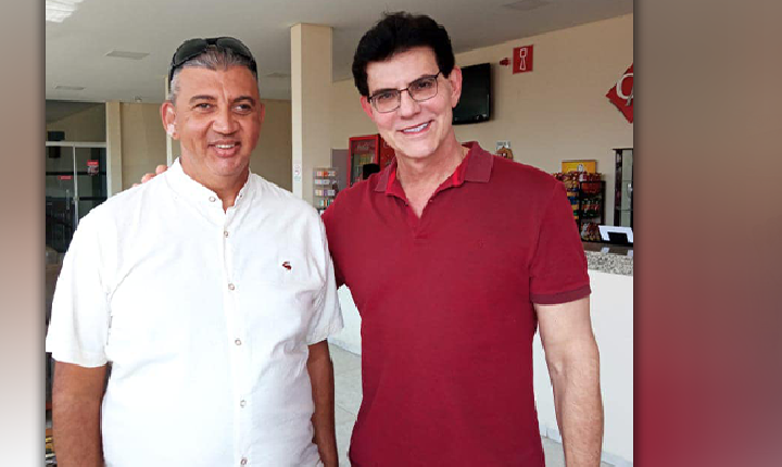 Reitor do Santuário, Padre Adelson, se encontra com Padre Manzotti
