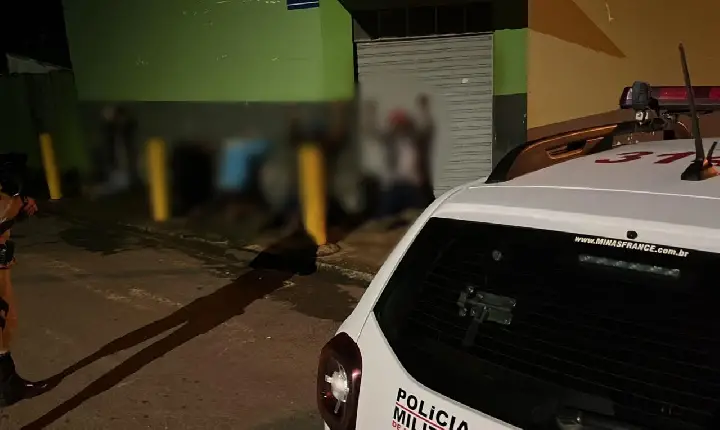 Seis são presos e dois apreendidos após briga generalizada próximo à ginásio de esportes em Campos Altos