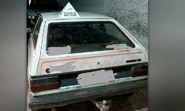 Suspeitos de invadir casas em Campos Altos abandonaram veículo furtado após avistarem PM