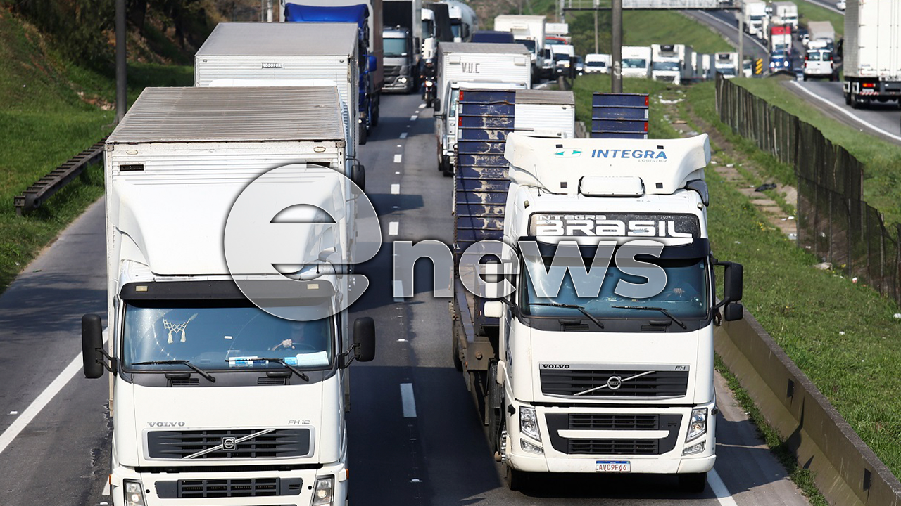 Greve dos caminhoneiros: Justiça proíbe bloqueio nas rodovias em MG
