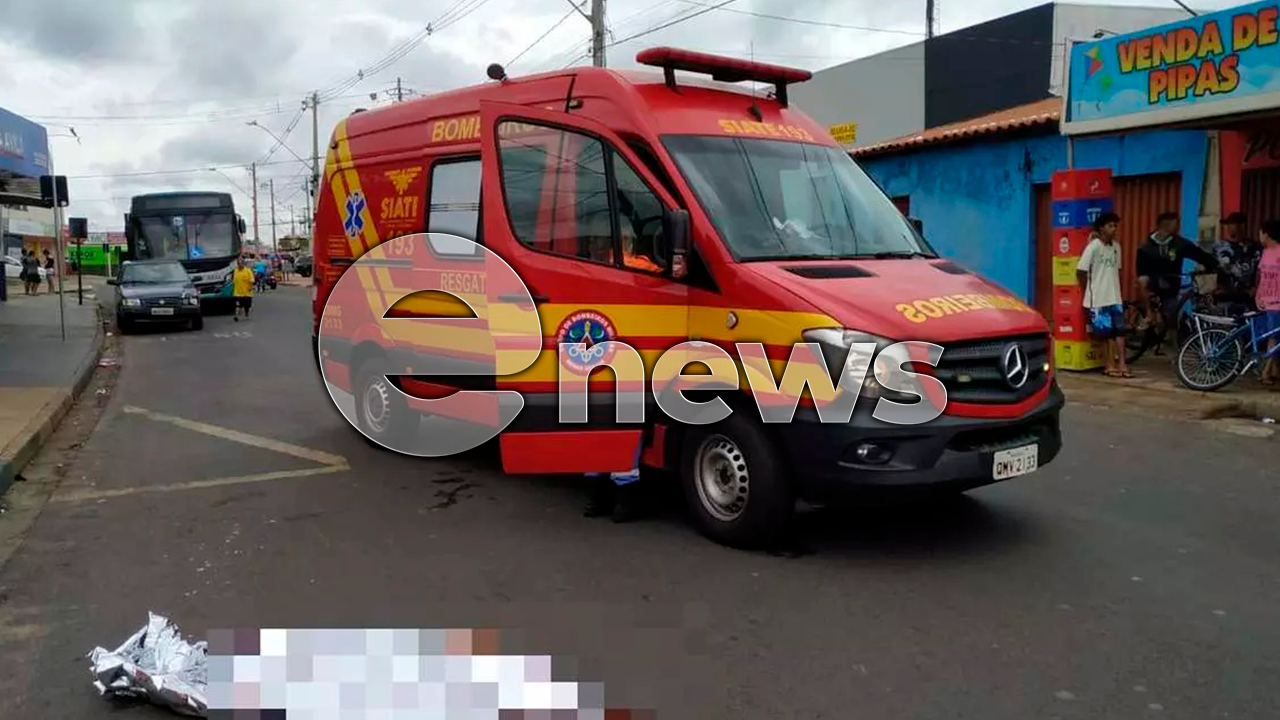 Motoqueiro empina moto e mata idoso cego em Uberlândia