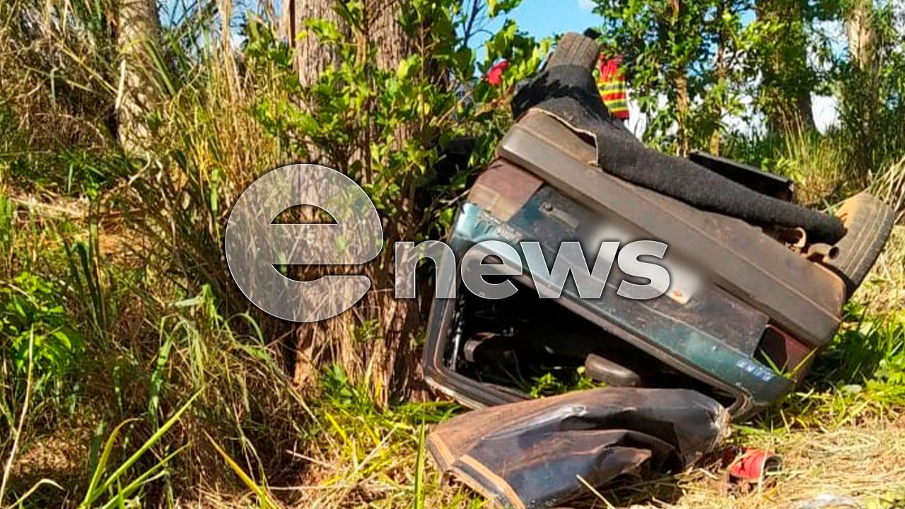 Homem morre após veículo sair da pista e atingir árvore na BR-262