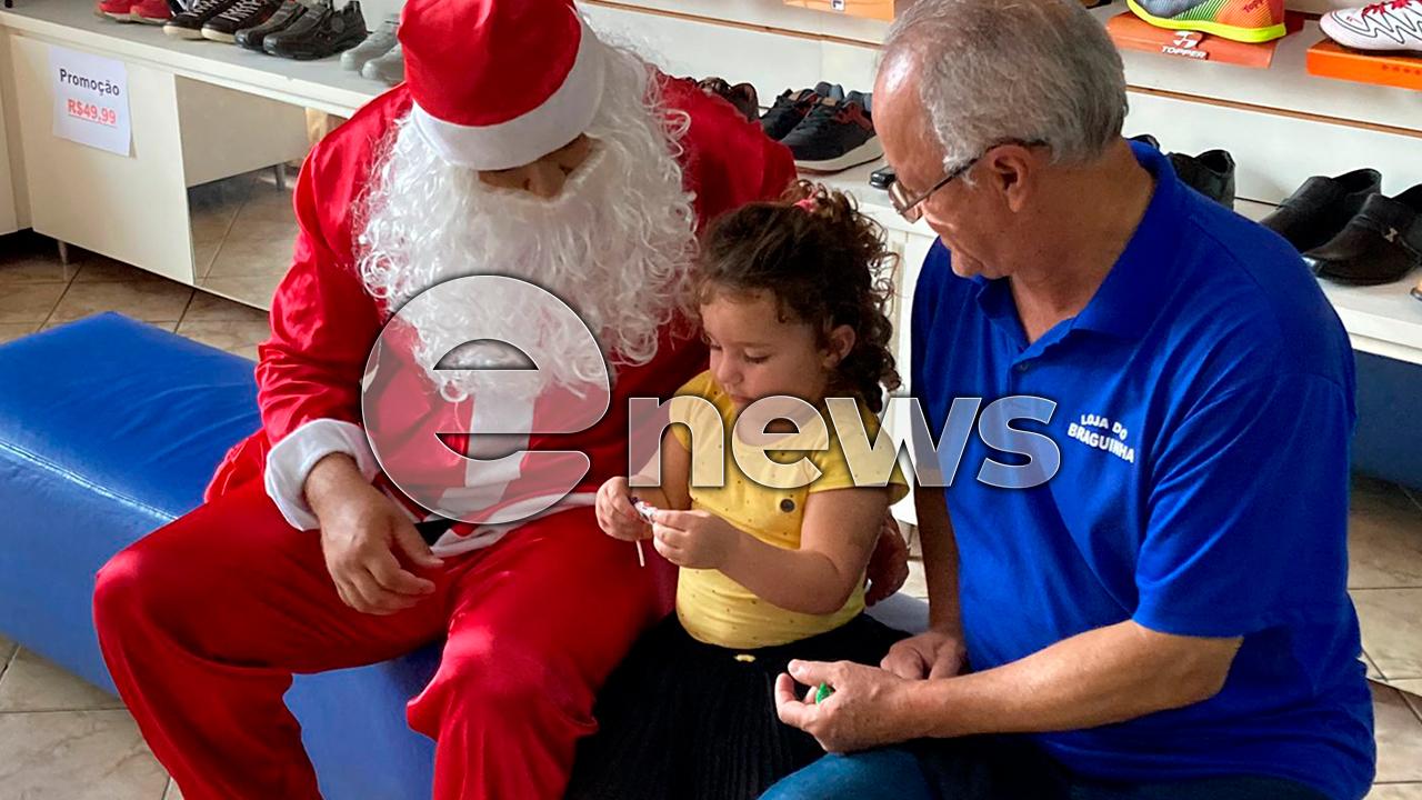 Papai Noel alegra comércio campos-altense nos dias que antecedem as festividades do Natal