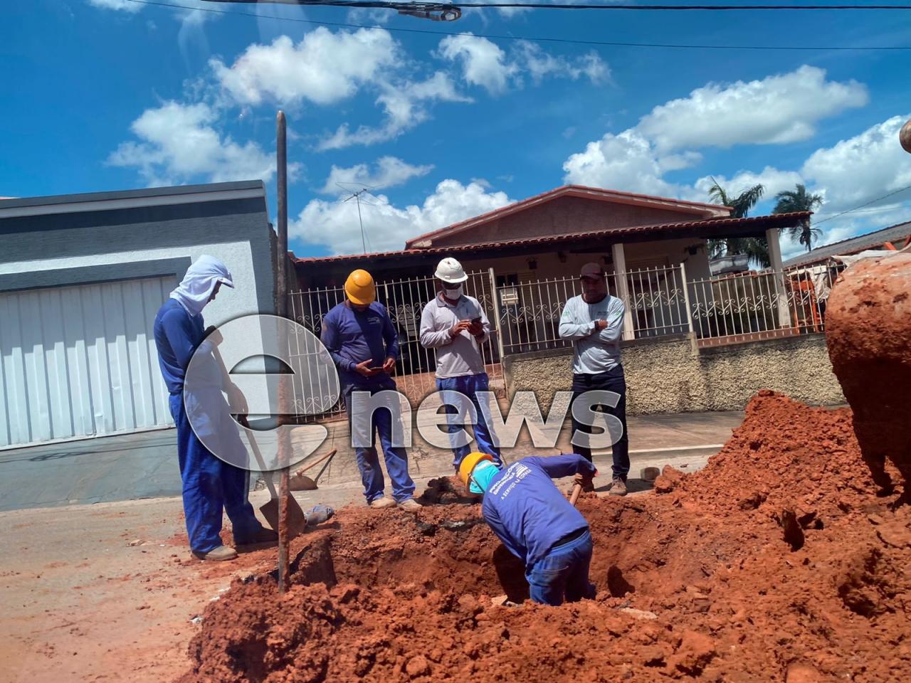 Após vazamento de adutora, Campos Altos teve seu abastecimento de água interrompido