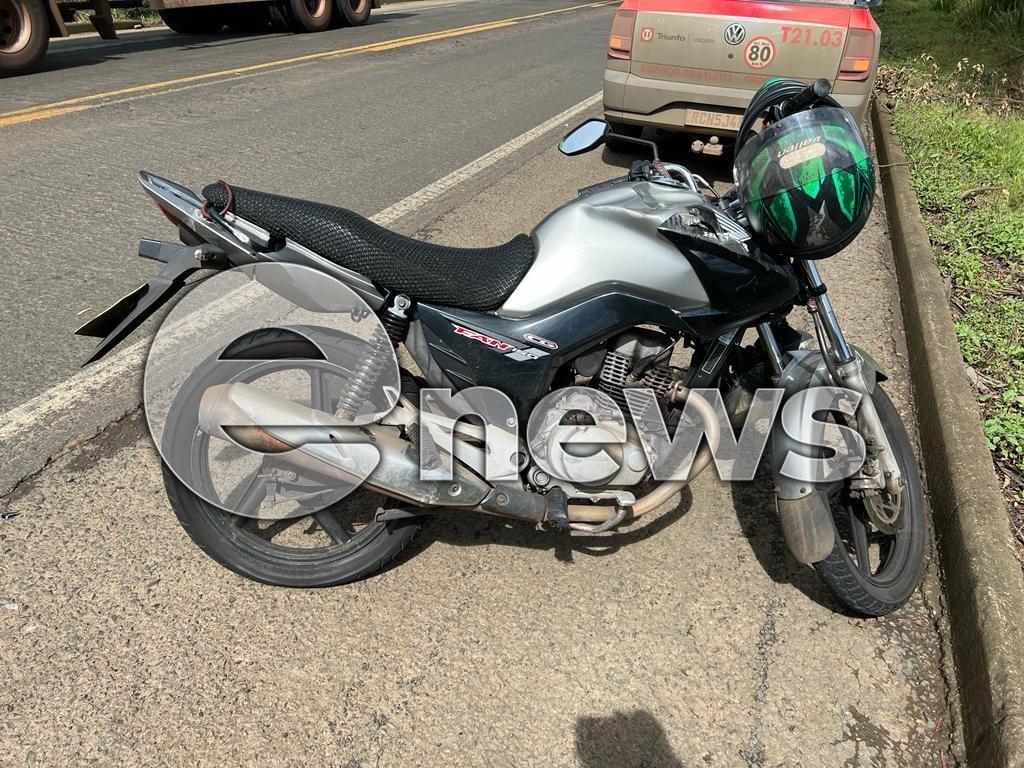 Motociclista sofre acidente na BR-262 em Perdizes