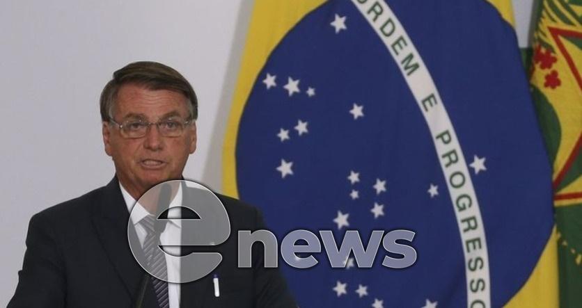 Bolsonaro aguarda resposta do TSE para zerar PIS/Cofins da gasolina