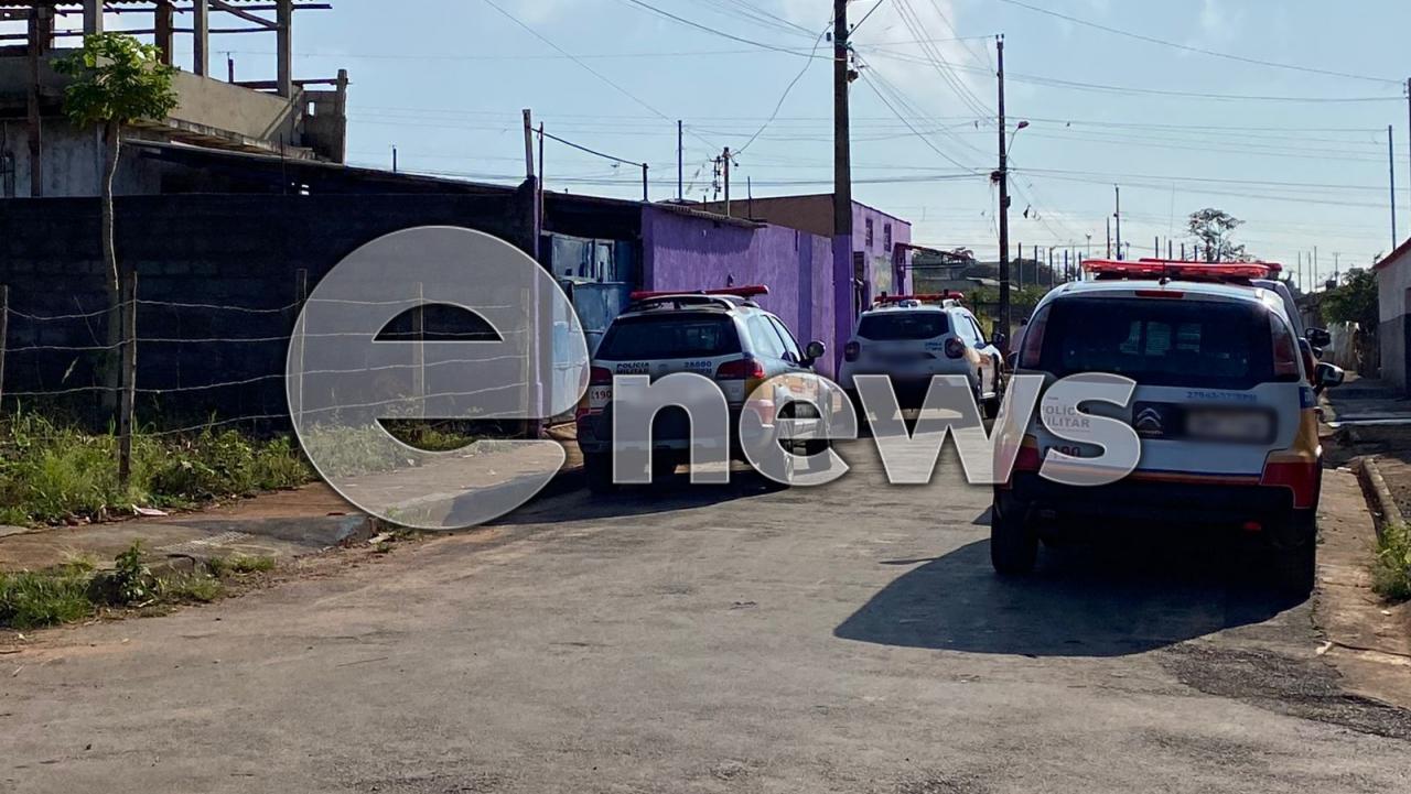 Homem leva tiro na cabeça, no bairro Nossa Senhora Aparecida, em Campos Altos; fato não aconteceu em bar