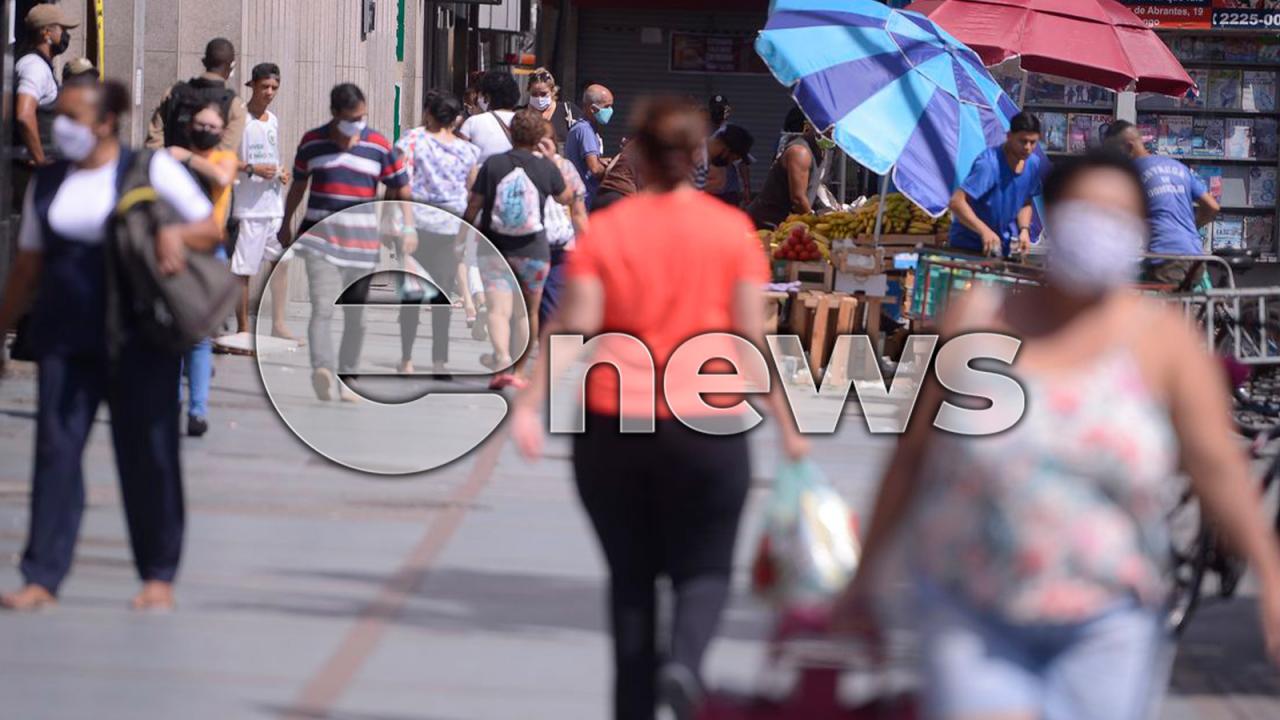 Minas vai recomendar fim de máscaras em locais fechados a partir de domingo (1º)